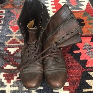 Steve Madden, genuine leather Troopa boots